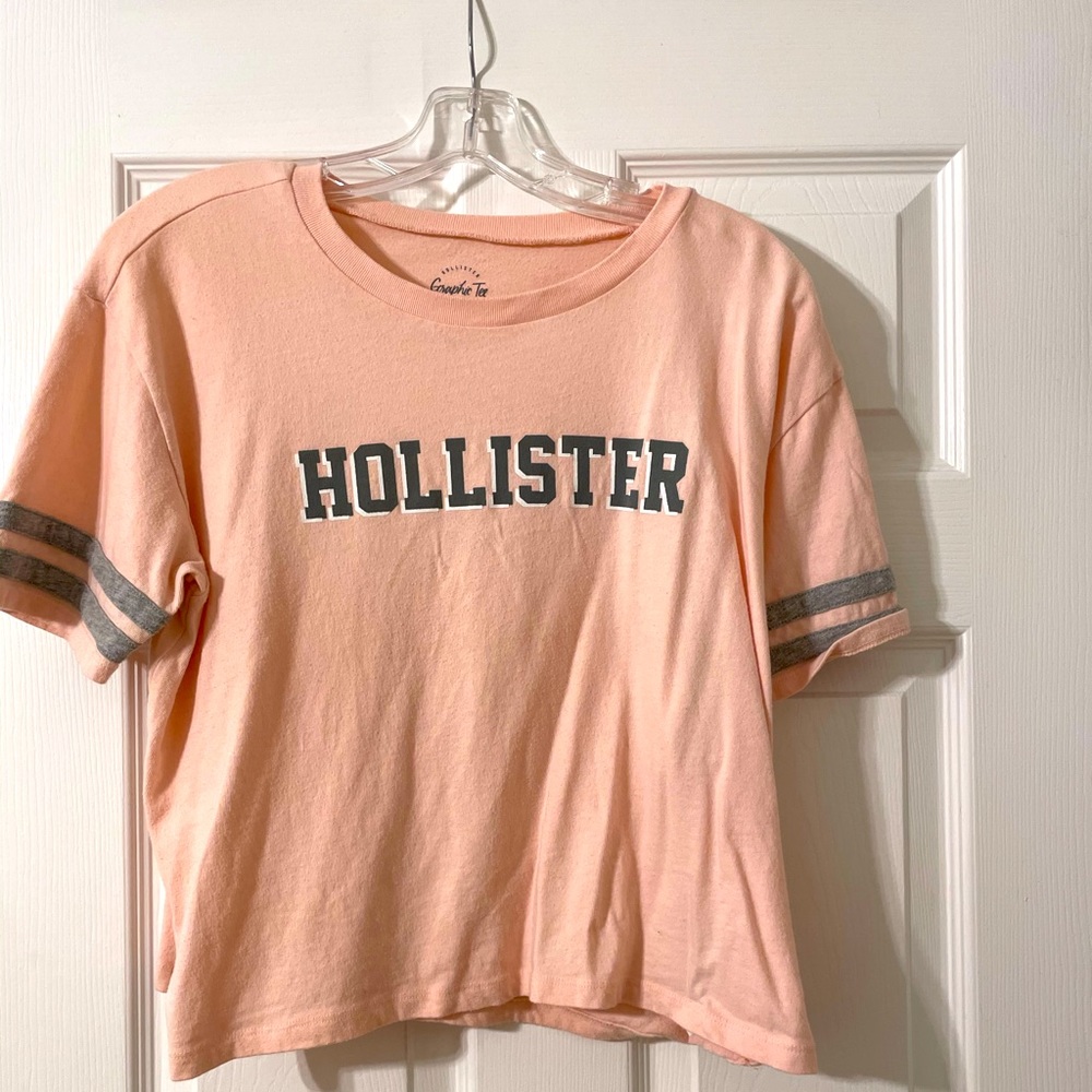 Hollister Large Graphic Tee Baby Pink